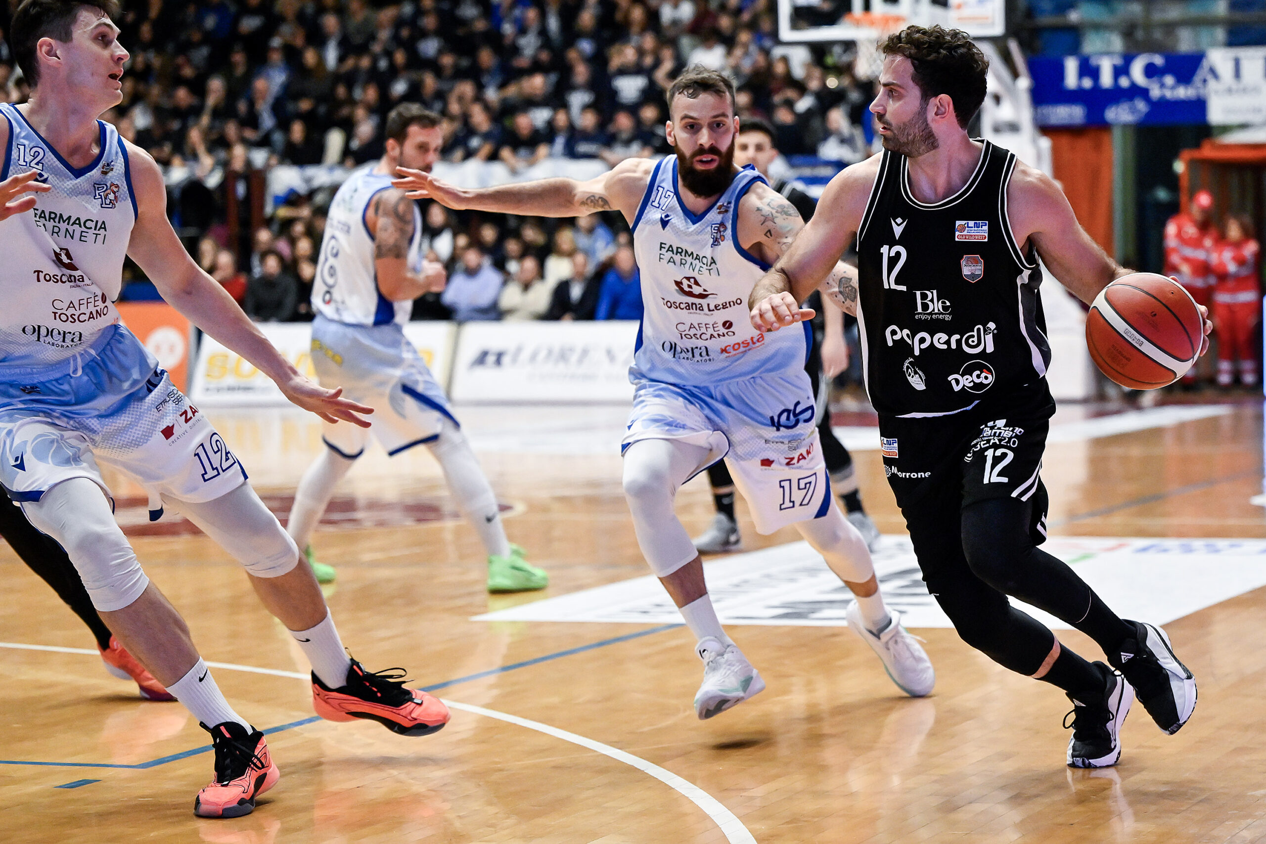 Juvecaserta brutta e perdente
