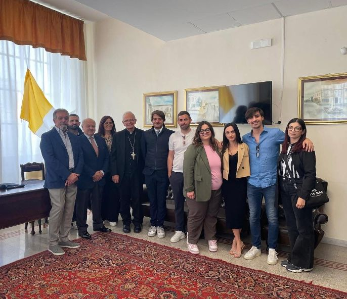 Teverola celebra Monsignor Spinilli