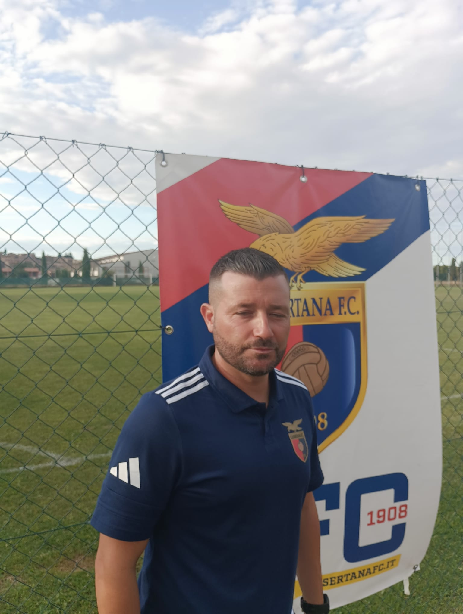 Casertana: D’Agostino rivela novità sullo stadio. Kevin Leone nuovo rossoblù. In città cresce la frenesia per l’amichevole ufficiale col Napoli in programma lunedì a Castel di Sangro